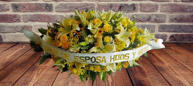 Cubre Caja Fúnebre Rosas, Gerberas y Lirios