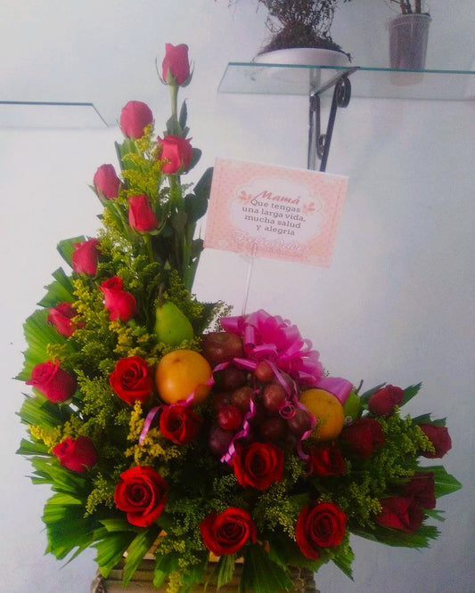 Frutero con Rosas
