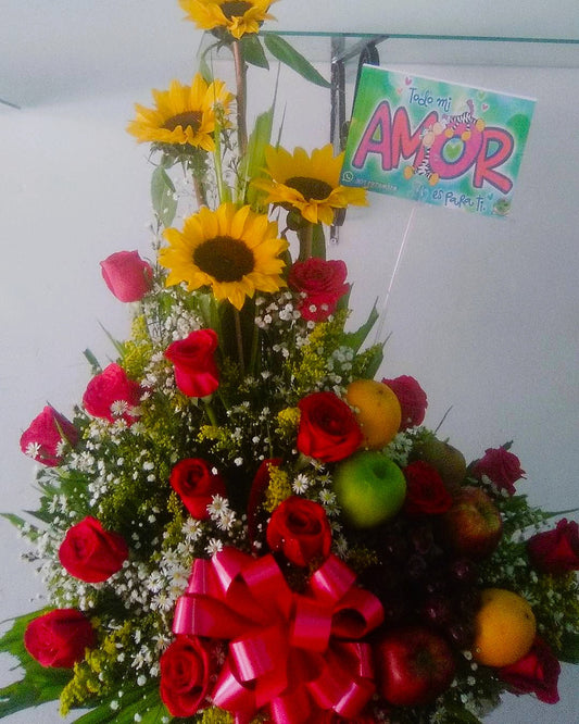 Frutero Tradicional con Rosas y Girasoles