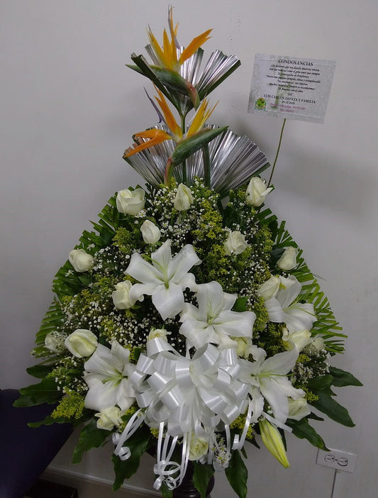 Ramo Tradicional Fúnebre Rosas y Lirios