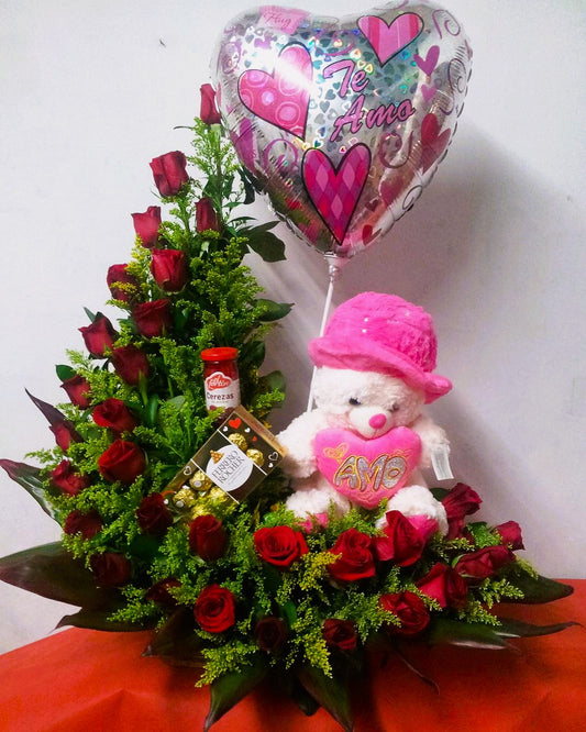 Media Luna Rosas, Cerezas, Chocolates y Peluche