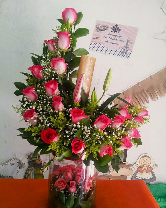 Media Luna Rosas, Lirios y Chocolates