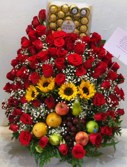 Frutero con Rosas, Girasoles y Chocolates