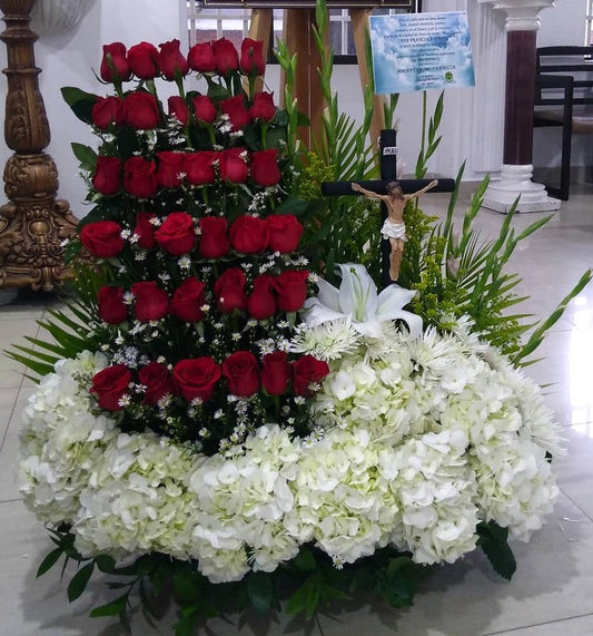 Ramo Tradicional Fúnebre Rosas, Hortensias y Lirios
